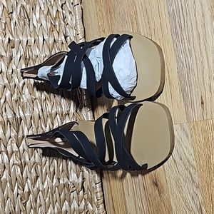 Women's sandal size 7 1/2 Black